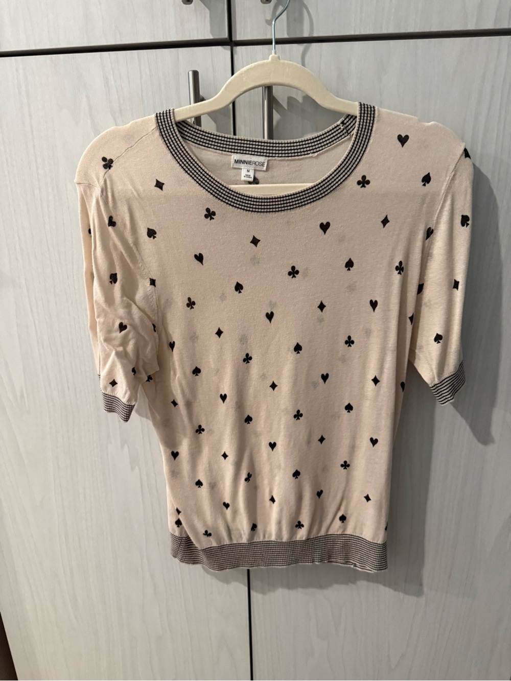 Minnie Rose Cream Short-Sleeve Knit Top with Black Card Suit Motif